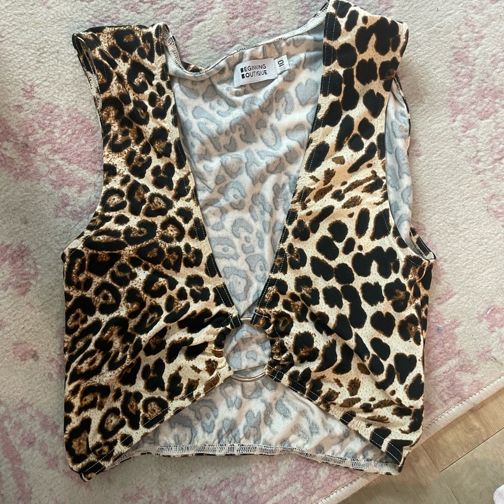 Beginning boutique cheetah print top